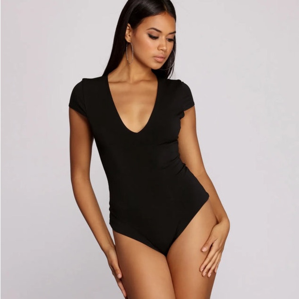 Elegant Black Women's Bodysuit